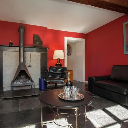 Beautiful Farmhouse With Private Garden Near Forest In